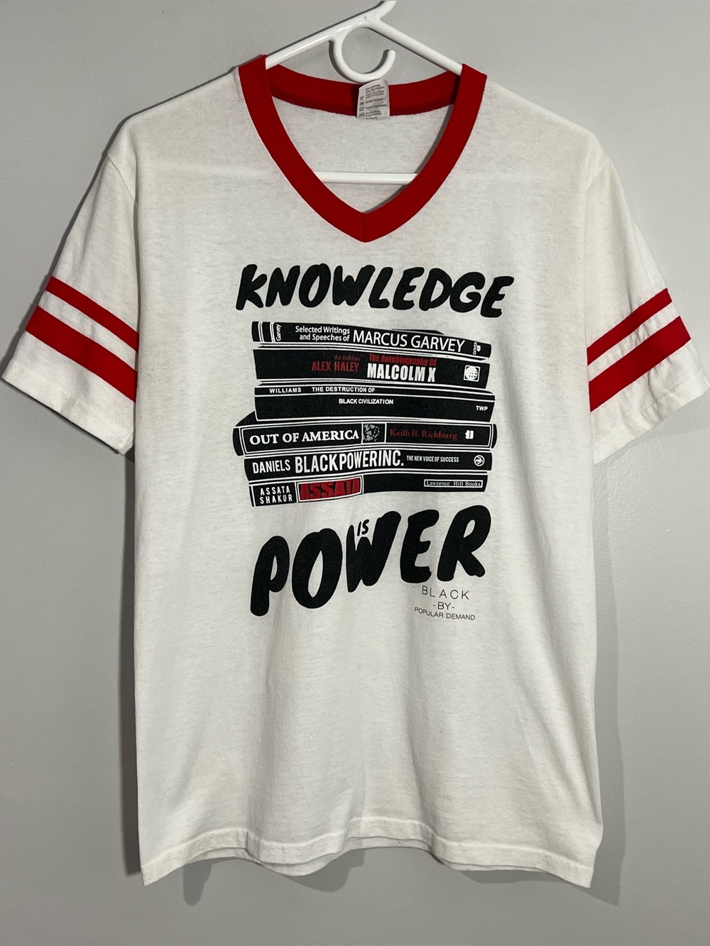 Vintage Knowledge Is Power Malcolm X Marcus Garvey V-Neck T-Shirt Adult Medium